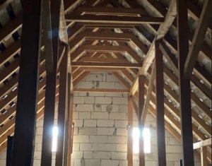 Appartement 3 chambres à vendre dans Floresti