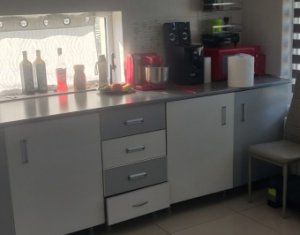 Maison 4 chambres à vendre dans Chinteni
