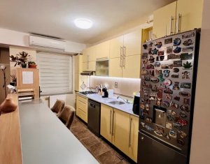 Appartement 3 chambres à vendre dans Cluj-napoca, zone Centru