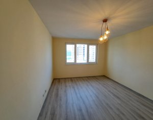Appartement 3 chambres à vendre dans Floresti