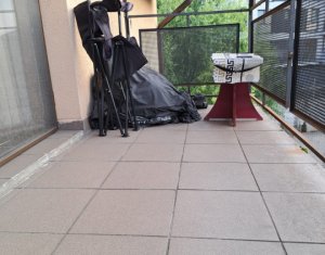 Lakás 2 szobák eladó on Floresti
