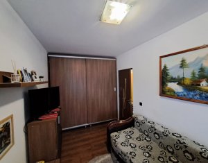 Lakás 2 szobák eladó on Floresti