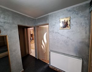 Appartement 3 chambres à vendre dans Floresti