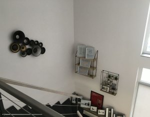 Bureau à louer dans Cluj-napoca, zone Centru