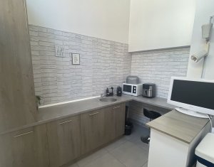 Bureau à louer dans Cluj-napoca, zone Centru