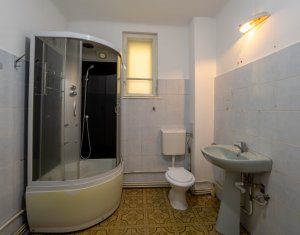 Maison 5 chambres à vendre dans Cluj-napoca, zone Andrei Muresanu