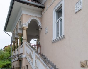 Maison 5 chambres à vendre dans Cluj-napoca, zone Andrei Muresanu