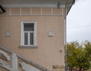 Maison 5 chambres à vendre dans Cluj-napoca, zone Andrei Muresanu