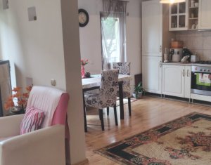 Maison 4 chambres à louer dans Floresti