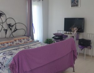 Maison 4 chambres à louer dans Floresti