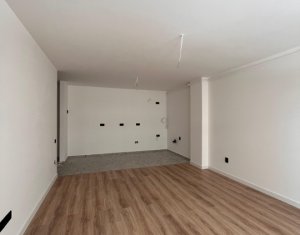 Lakás 2 szobák eladó on Floresti