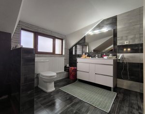 Maison 4 chambres à vendre dans Cluj-napoca, zone Borhanci
