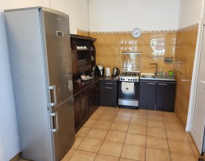 Lakás 3 szobák kiadó on Cluj-napoca, Zóna Centru