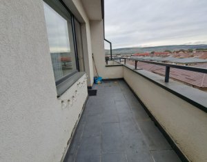 Lakás 2 szobák eladó on Floresti