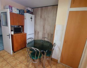 Lakás 4 szobák eladó on Cluj-napoca, Zóna Marasti