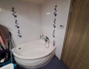 Appartement 3 chambres à vendre dans Floresti
