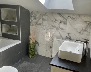 Maison 4 chambres à louer dans Cluj-napoca, zone Marasti