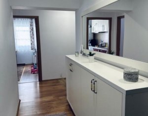 Lakás 2 szobák eladó on Floresti