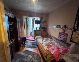 Appartement 4 chambres à vendre dans Cluj-napoca, zone Manastur