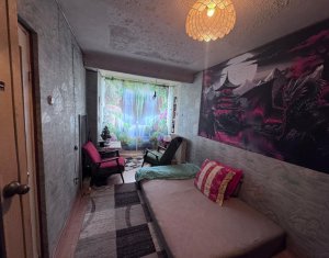 Appartement 4 chambres à vendre dans Cluj-napoca, zone Manastur