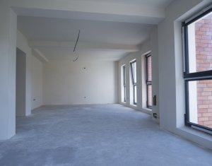 Maison 5 chambres à vendre dans Chinteni