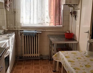 Appartement 3 chambres à louer dans Cluj-napoca, zone Manastur