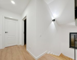 Maison 5 chambres à vendre dans Cluj-napoca, zone Faget