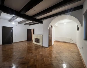 Vila individuala 250mp, birouri sau servicii, str Republicii - centru