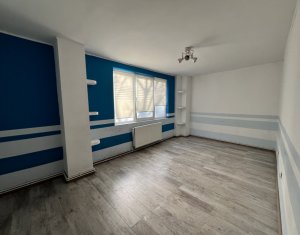 Bureau à louer dans Cluj-napoca, zone Manastur