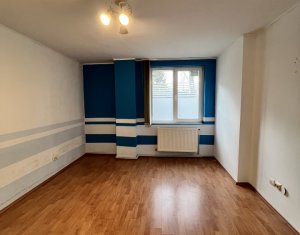 Bureau à louer dans Cluj-napoca, zone Manastur