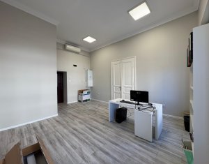 Bureau à louer dans Cluj-napoca, zone Centru