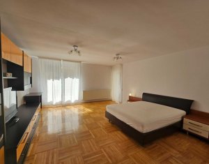 Appartement 4 chambres à louer dans Cluj-napoca, zone Zorilor