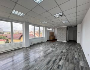 Bureau à louer, 65m2 dans Cluj-napoca, zone Centru