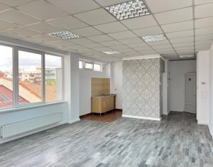 Bureau à louer dans Cluj-napoca, zone Centru