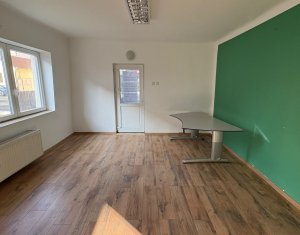 Espace Commercial à louer dans Cluj-napoca, zone Manastur