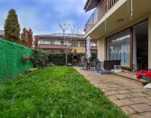 Maison 5 chambres à vendre dans Floresti