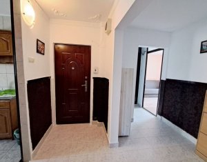 Appartement 4 chambres à vendre dans Cluj-napoca, zone Zorilor