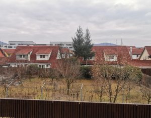 Ház 5 szobák eladó on Floresti