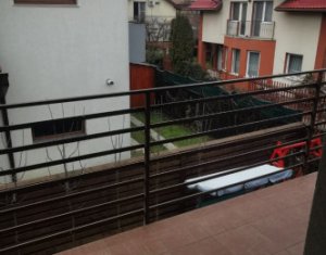 Ház 5 szobák eladó on Floresti