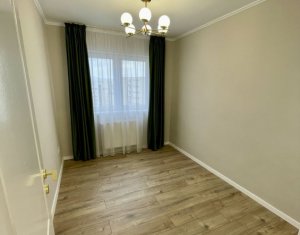 Appartement 4 chambres à vendre dans Cluj-napoca, zone Manastur