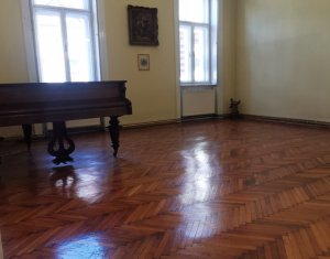 Apartament unicat, in Centru Cluj-Napoca, 3 camere, arhitectura aparte