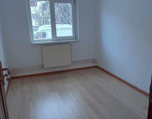 Appartement 3 chambres à vendre dans Cluj-napoca, zone Manastur