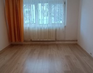 Appartement 3 chambres à vendre dans Cluj-napoca, zone Manastur