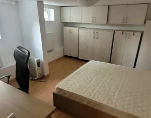 Appartement 3 chambres à louer dans Cluj-napoca, zone Zorilor
