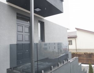 House 5 rooms for sale in Floresti