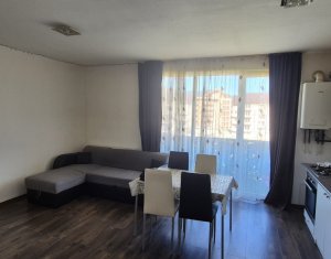 Apartment 3 rooms for sale in Floresti