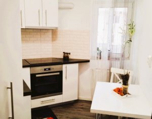 Apartment 4 rooms for sale in Apahida
