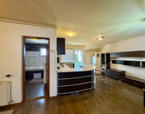 Appartement 3 chambres à vendre dans Floresti