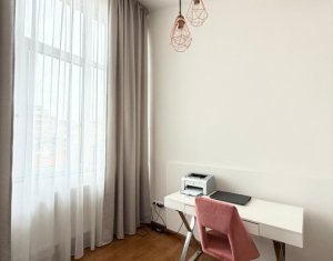Lakás 4 szobák eladó on Cluj-napoca, Zóna Centru