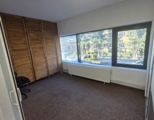 Bureau à louer, 55m2 dans Cluj-napoca